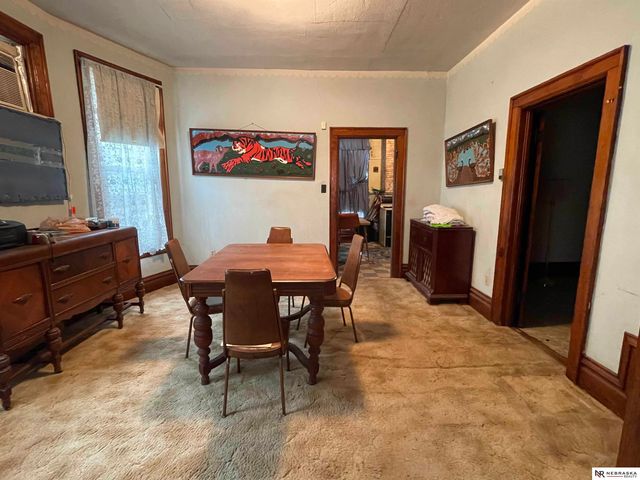 1006 S 25th Street, Omaha, NE 68105