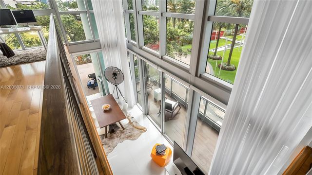 90 SW 3rd St TH 308, Miami, FL 33130