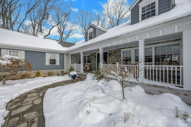 88 Chestnut Ridge Rd, Saddle River Boro, NJ 07458