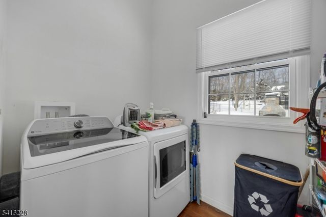 88 Chestnut Ridge Rd, Saddle River Boro, NJ 07458