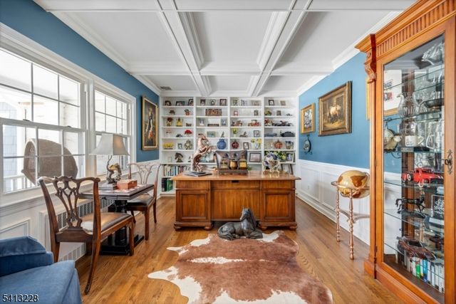 88 Chestnut Ridge Rd, Saddle River Boro, NJ 07458