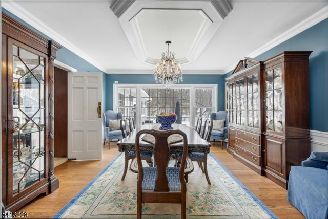 88 Chestnut Ridge Rd, Saddle River Boro, NJ 07458