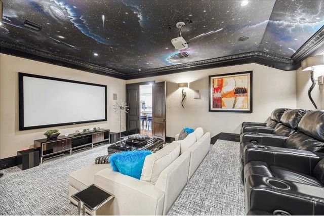 6015 Glencove Street, Houston, TX 77007