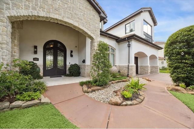 6015 Glencove Street, Houston, TX 77007