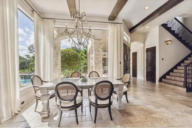 6015 Glencove Street, Houston, TX 77007