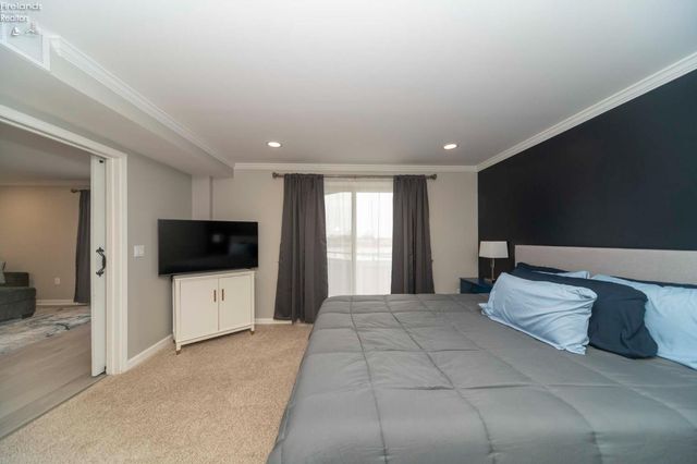 49 Marina Point Drive, Sandusky, OH 44870