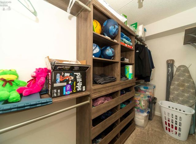 49 Marina Point Drive, Sandusky, OH 44870