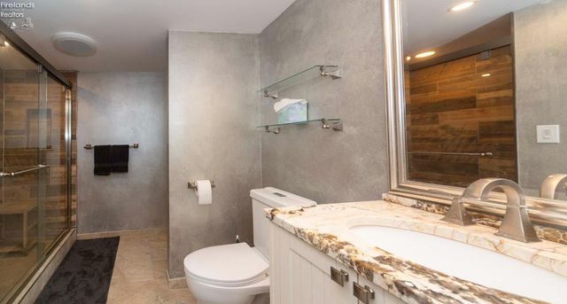 49 Marina Point Drive, Sandusky, OH 44870