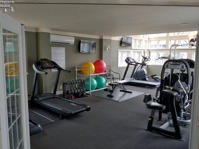 49 Marina Point Drive, Sandusky, OH 44870