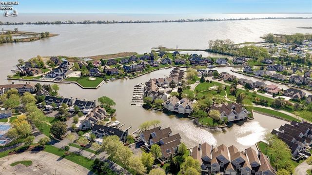 49 Marina Point Drive, Sandusky, OH 44870