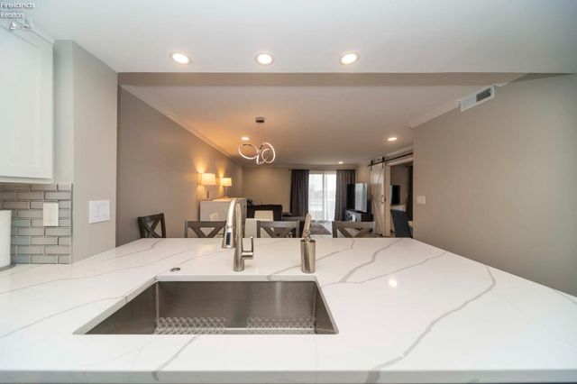 49 Marina Point Drive, Sandusky, OH 44870