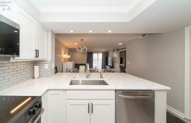 49 Marina Point Drive, Sandusky, OH 44870