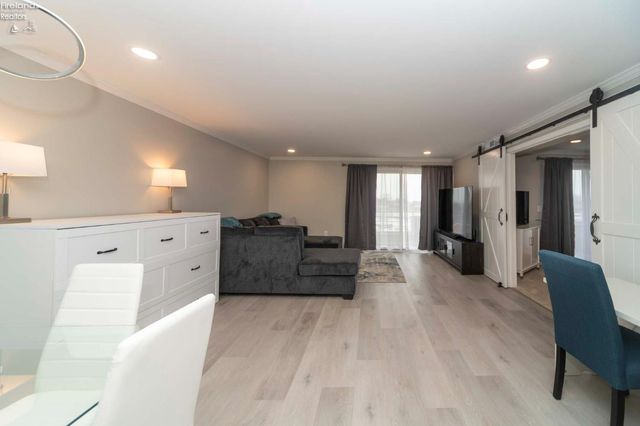 49 Marina Point Drive, Sandusky, OH 44870