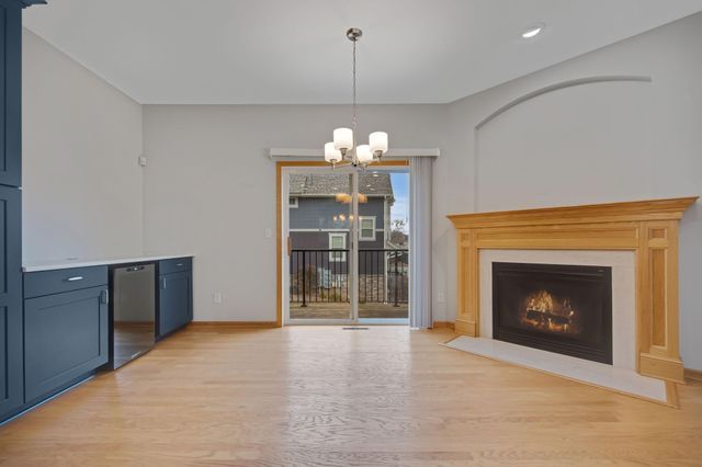 15548 Dynasty Way 103, Apple Valley, MN 55124