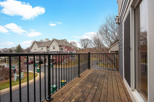 15548 Dynasty Way 103, Apple Valley, MN 55124