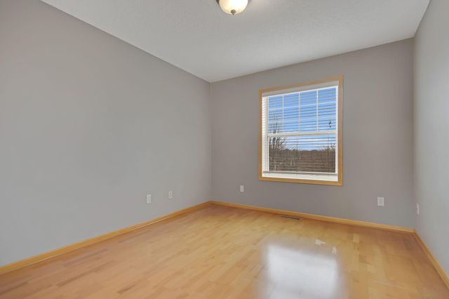 15548 Dynasty Way 103, Apple Valley, MN 55124