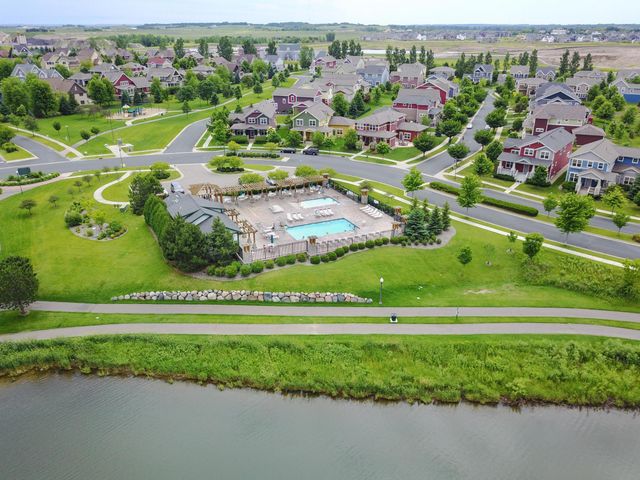 15548 Dynasty Way 103, Apple Valley, MN 55124