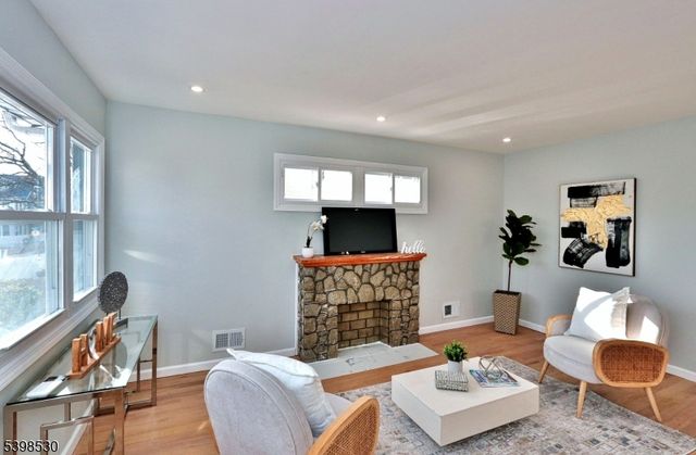 39 Grant Place, Irvington Twp., NJ 07111