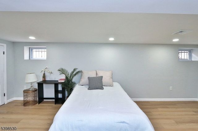 39 Grant Place, Irvington Twp., NJ 07111