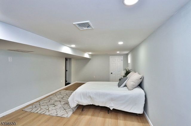 39 Grant Place, Irvington Twp., NJ 07111