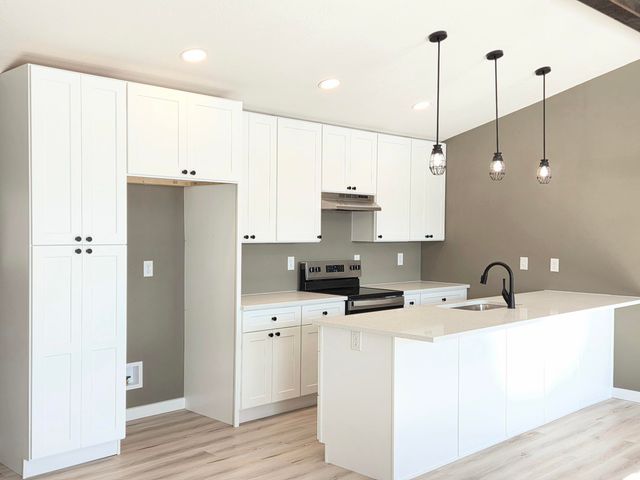 705 E Washington Street, Marshfield, MO 65706