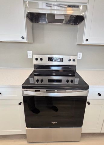 705 E Washington Street, Marshfield, MO 65706