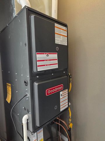 705 E Washington Street, Marshfield, MO 65706