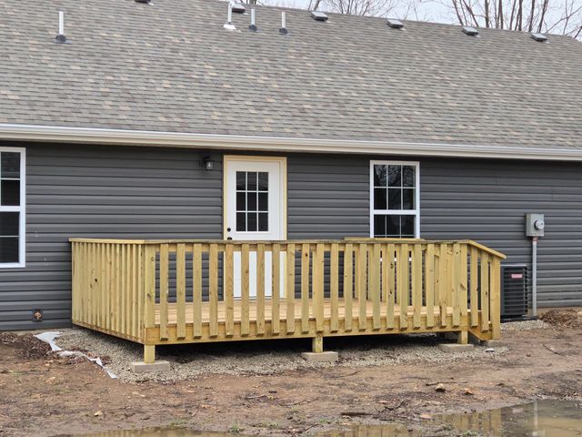 705 E Washington Street, Marshfield, MO 65706