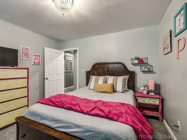 238 Meadowlark Place, Bartlesville, OK 74006