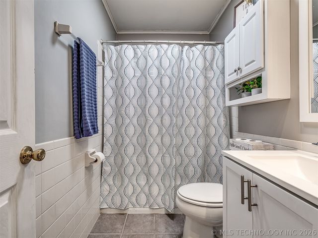 238 Meadowlark Place, Bartlesville, OK 74006