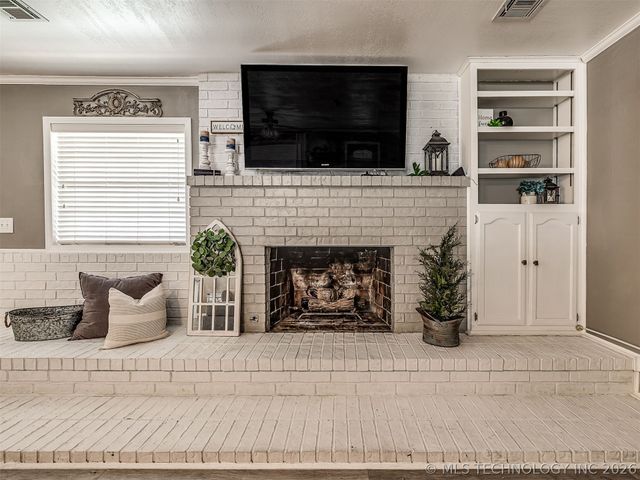 238 Meadowlark Place, Bartlesville, OK 74006