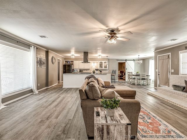 238 Meadowlark Place, Bartlesville, OK 74006