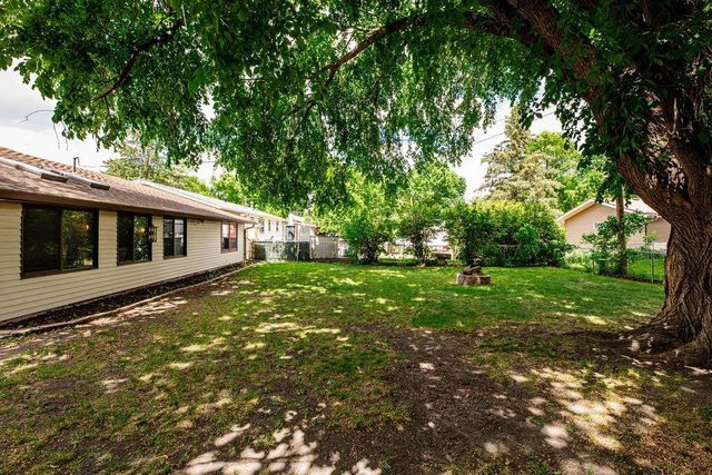 606 Birch Lane, Moorhead, MN 56560