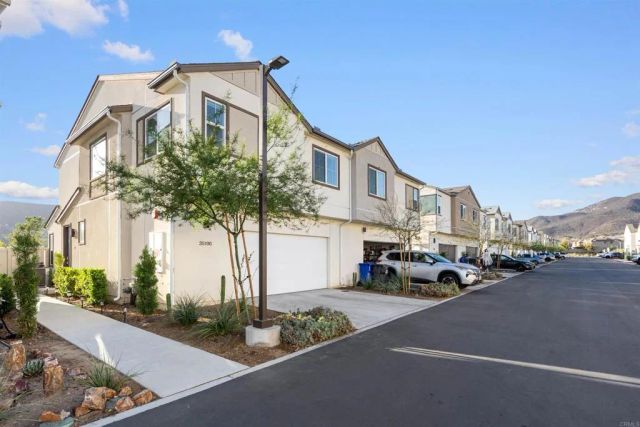 35190 Blossom Place, Fallbrook, CA 92028