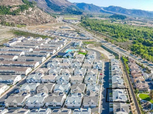 35190 Blossom Place, Fallbrook, CA 92028