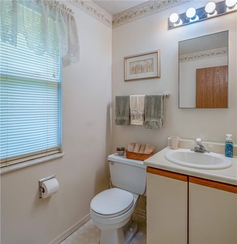 6587 Charlesgate Road, Huber Heights, OH 45424