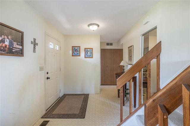 6587 Charlesgate Road, Huber Heights, OH 45424