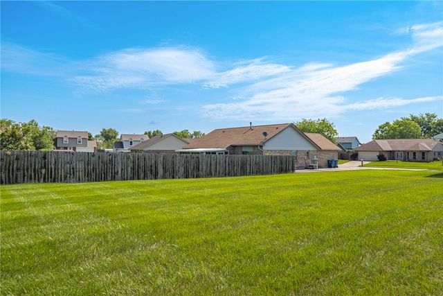 6587 Charlesgate Road, Huber Heights, OH 45424