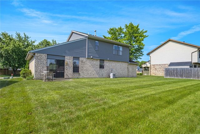 6587 Charlesgate Road, Huber Heights, OH 45424