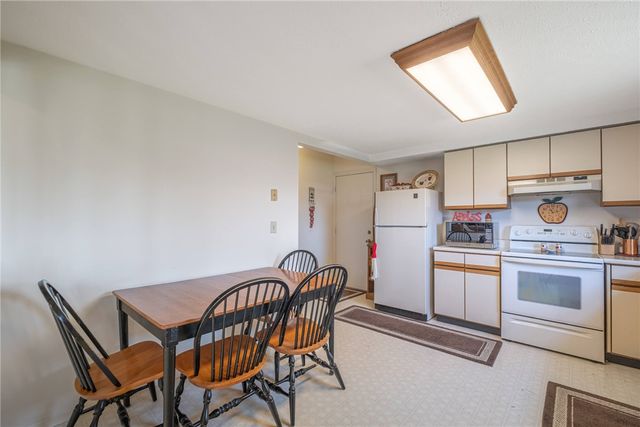 6587 Charlesgate Road, Huber Heights, OH 45424