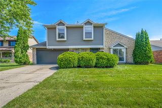 6587 Charlesgate Road, Huber Heights, OH 45424