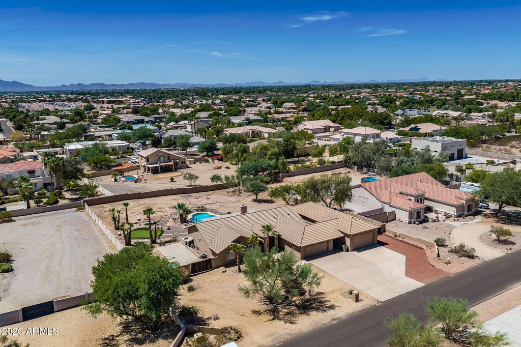 12817 W SAN MIGUEL Avenue, Litchfield Park, AZ 85340 — photo 3