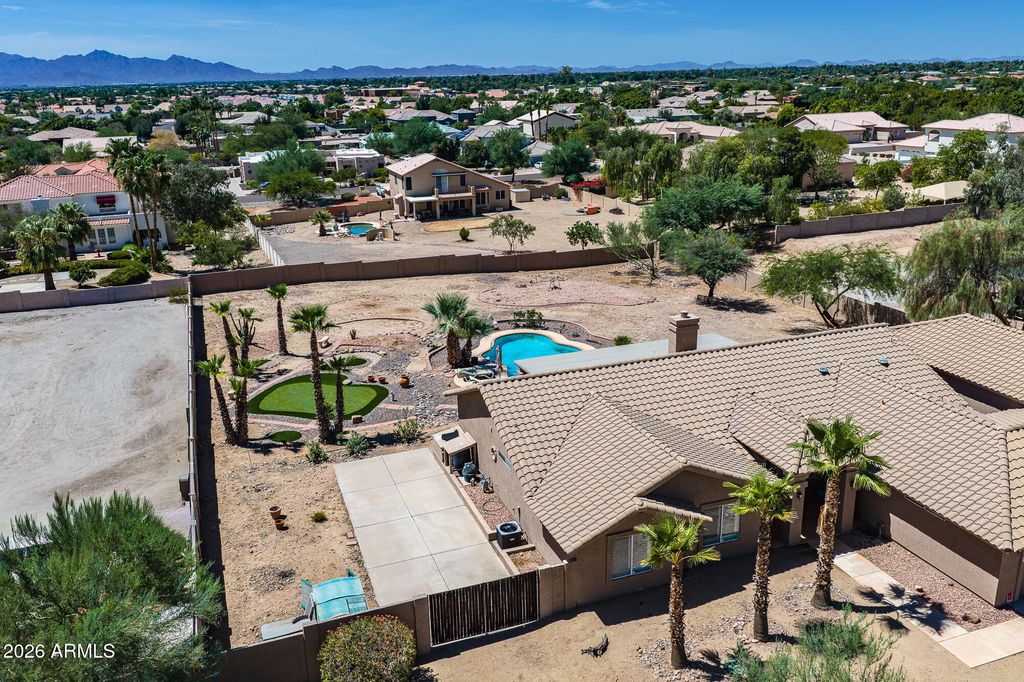 12817 W SAN MIGUEL Avenue, Litchfield Park, AZ 85340 — photo 5