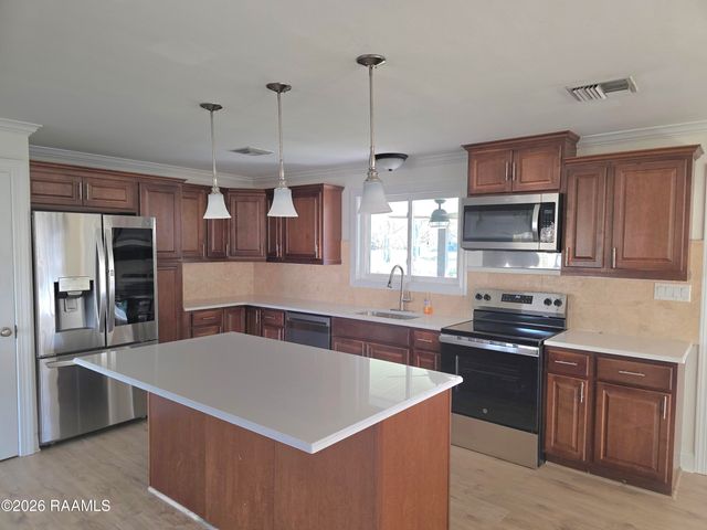 154 Rose Lane, Lafayette, LA 70507