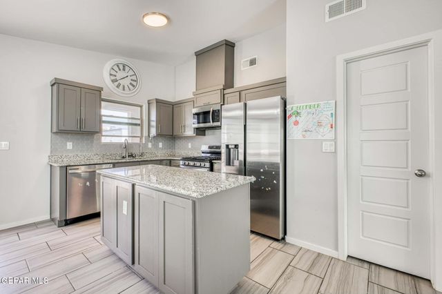 13765 FLORA VISTA Avenue, El Paso, TX 79928