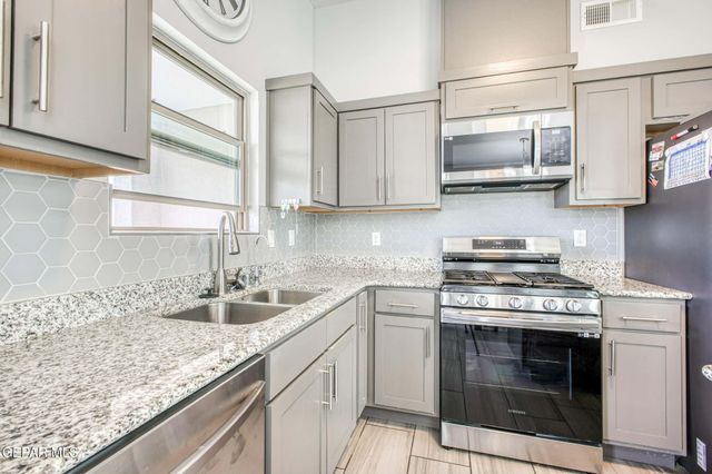 13765 FLORA VISTA Avenue, El Paso, TX 79928