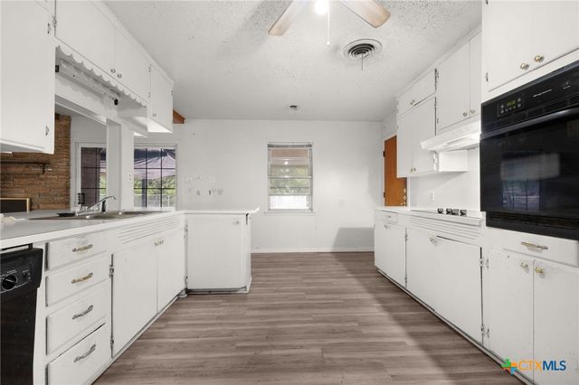 3210 Lake Ann Avenue, Killeen, TX 76543