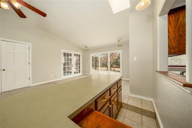 920 N 60th Street, Noble, OK 73068