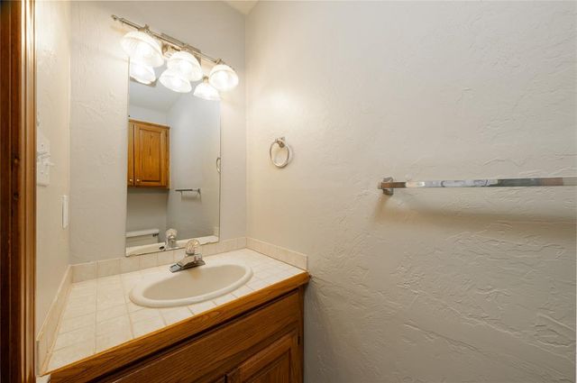 920 N 60th Street, Noble, OK 73068