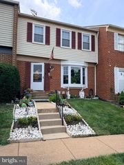1028 TEMPLE CT, Sterling, VA 20164